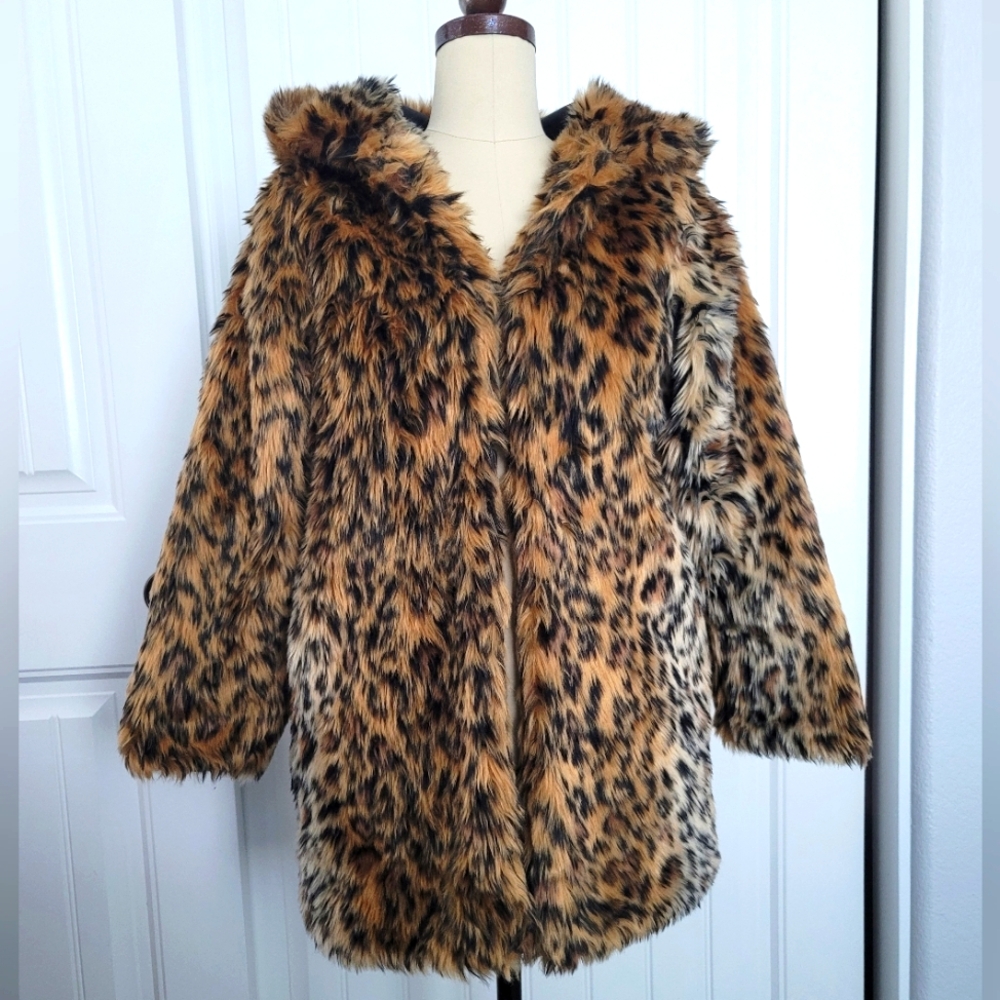 Faux Fur Leopard Coat With Hood